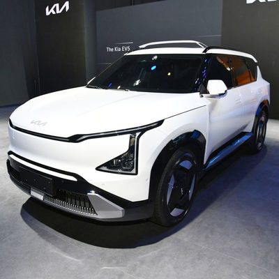 Хорошая цена. 2023 KIA EV5 Левоуправляемый 5-местный роскошный внедорожник электромобиль с 700 км дальностью и быстрое время зарядки 27 мин. онлайн
