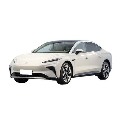 Хорошая цена. Feifan F7 4-дверный 5-местный седан с максимальной скоростью 200 км / ч и чистым электрическим топливом онлайн