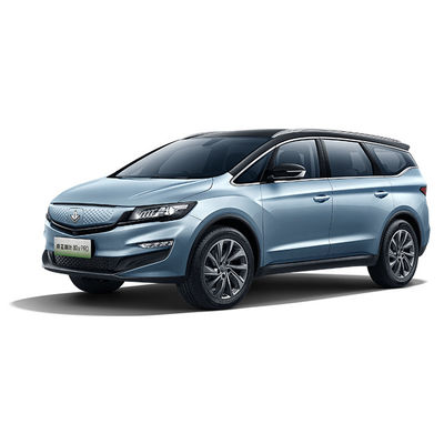 Хорошая цена. Geely Livan Современный электромобиль Новый энергетический автомобиль с большим пространством для семейных поездок Быстрая зарядка для групповых поездок онлайн
