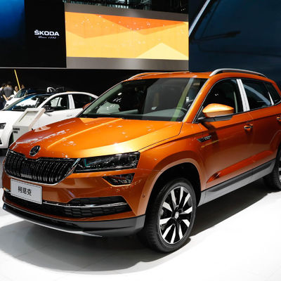 Хорошая цена. Купить подержанные автомобили SKODA KAROQ онлайн 2023 Продажа автомобилей Рынок с бензиновым двигателем и левосторонним приводом онлайн